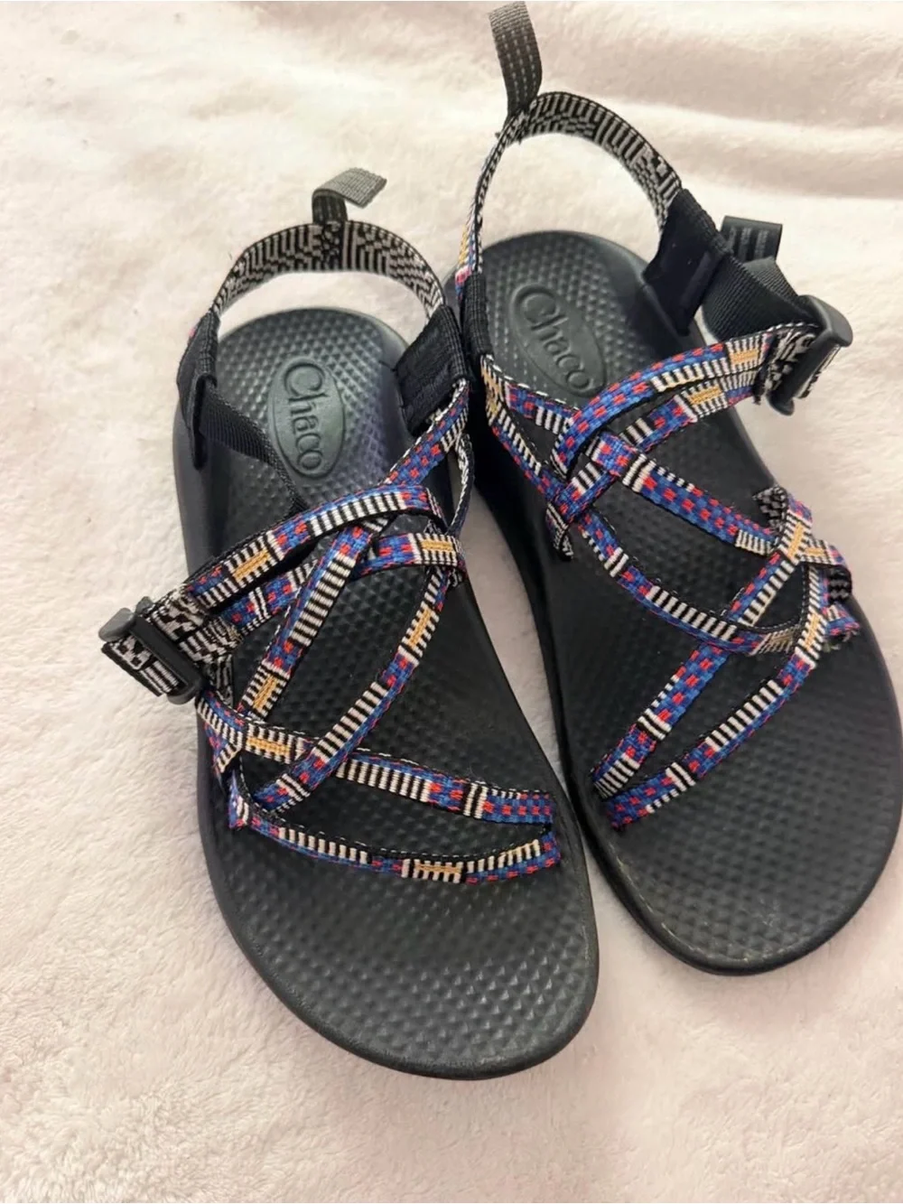 Chaco Youth 4 Z/Cloud Strappy Sandals in Black with Multicolor Webbing